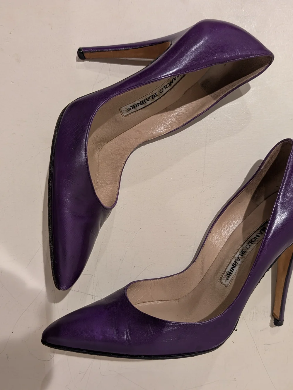 Manolo Blahnik Purple Pointed Toe Stiletto Pumps